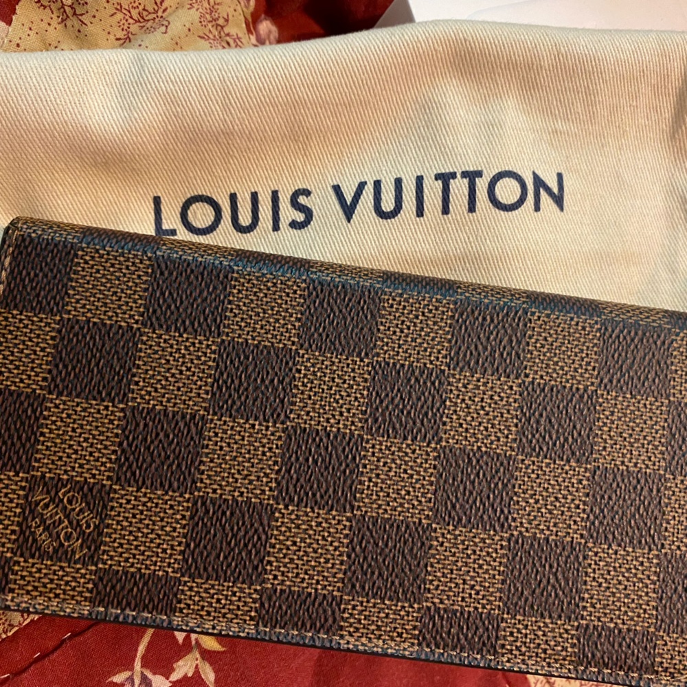 (SOLD)Louis Vuitton Flip Folio Case